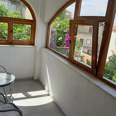 Mlakic شقة تروغير